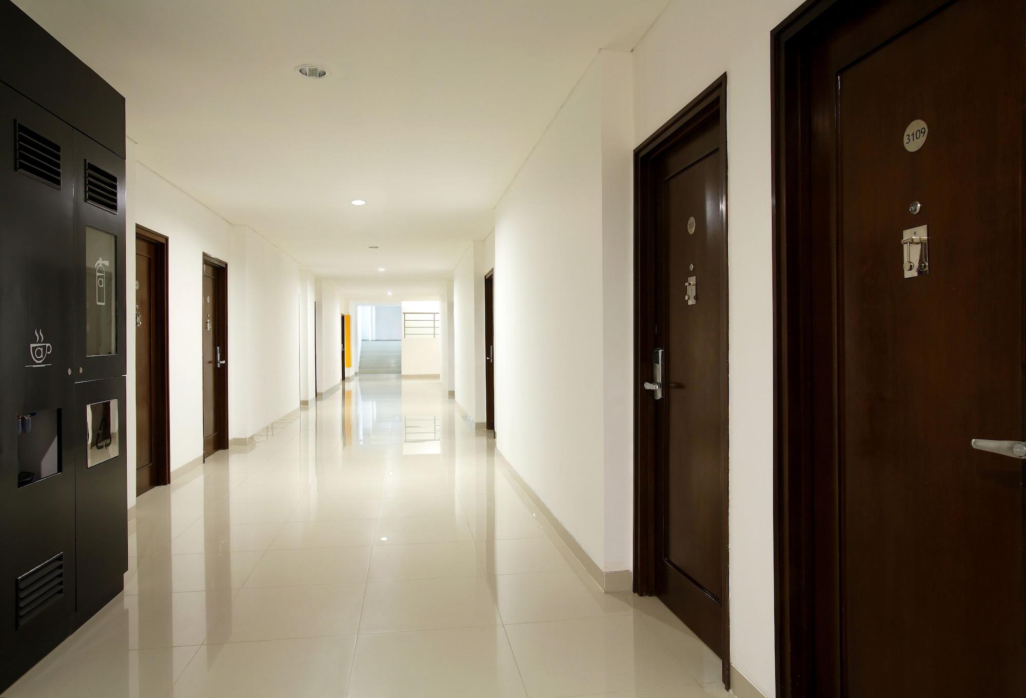 Amaris Hotel Seasons City Джакарта Экстерьер фото