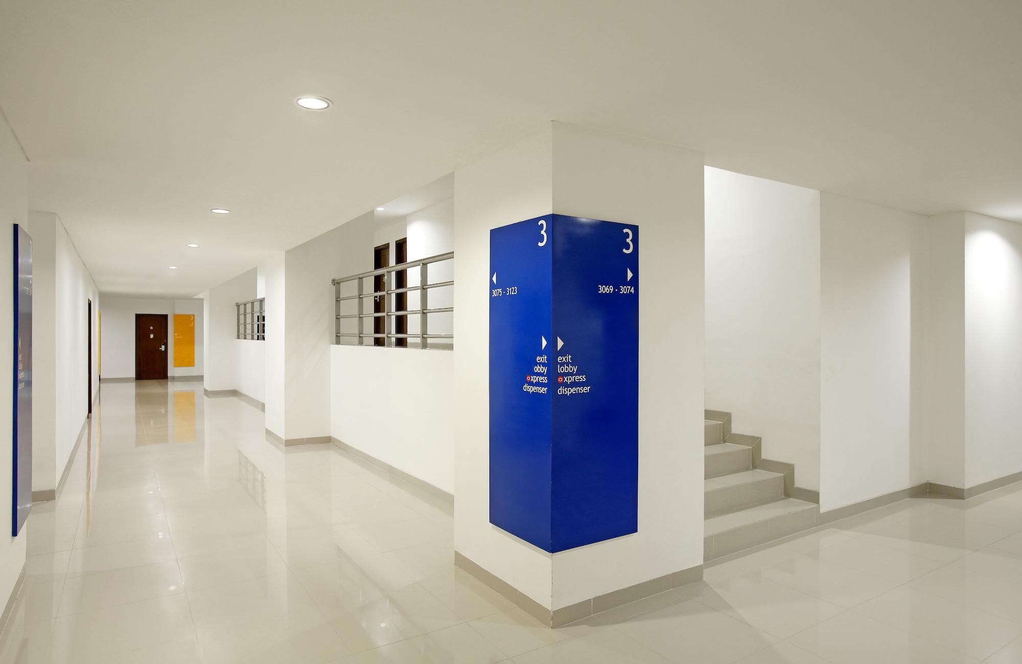 Amaris Hotel Seasons City Джакарта Экстерьер фото
